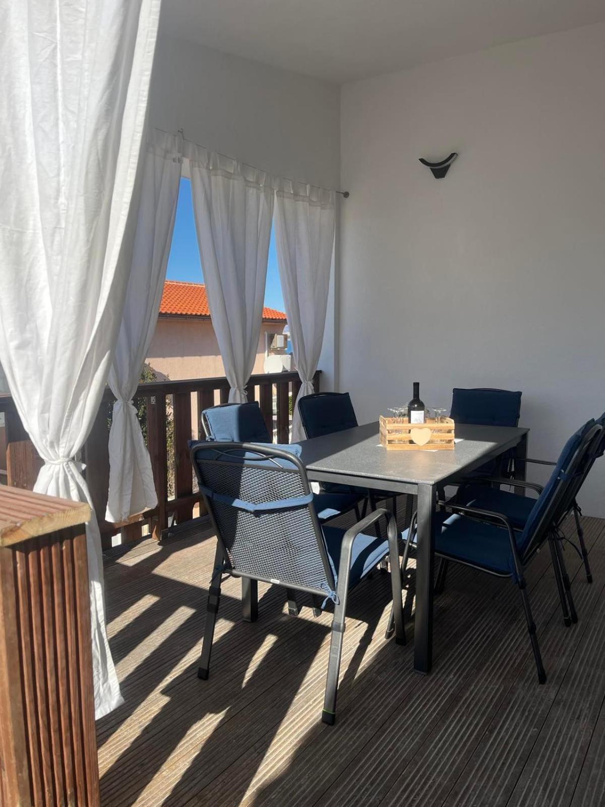 Sinisa Apartman Vir Exteriér fotografie